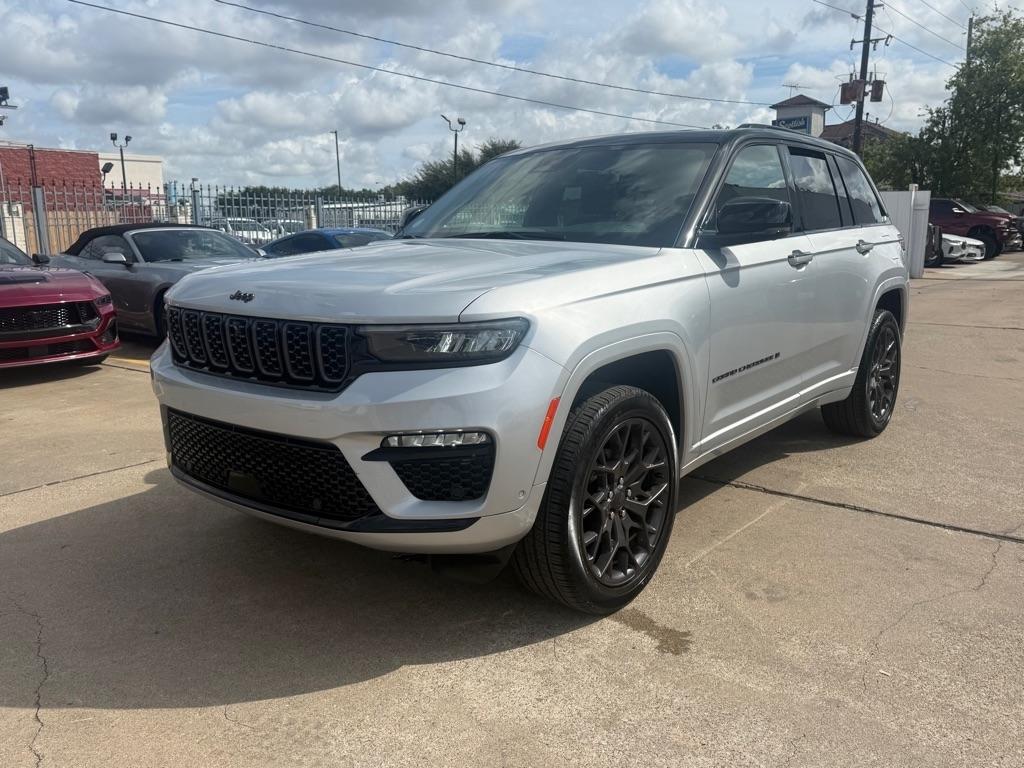 Jeep Grand Cherokee Summit 4WD 2025