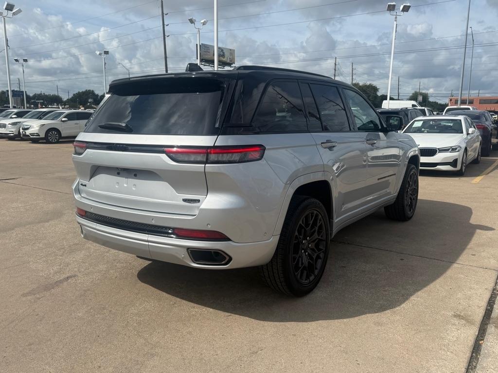 Jeep Grand Cherokee Summit 4WD 2025