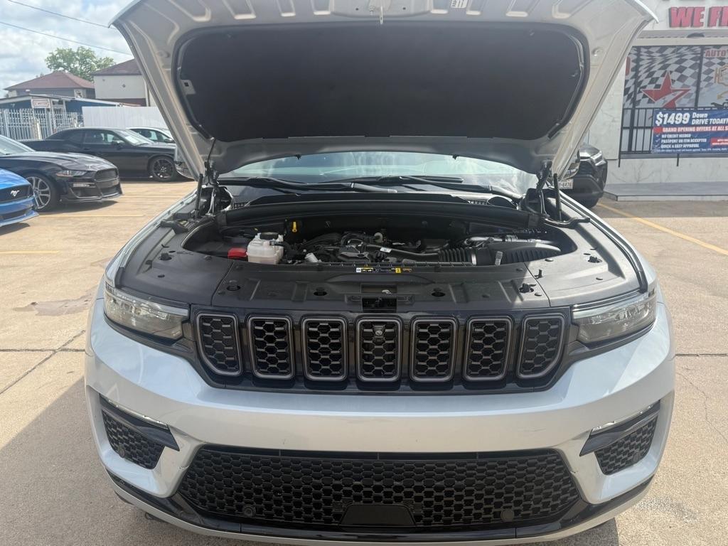 Jeep Grand Cherokee Summit 4WD 2025