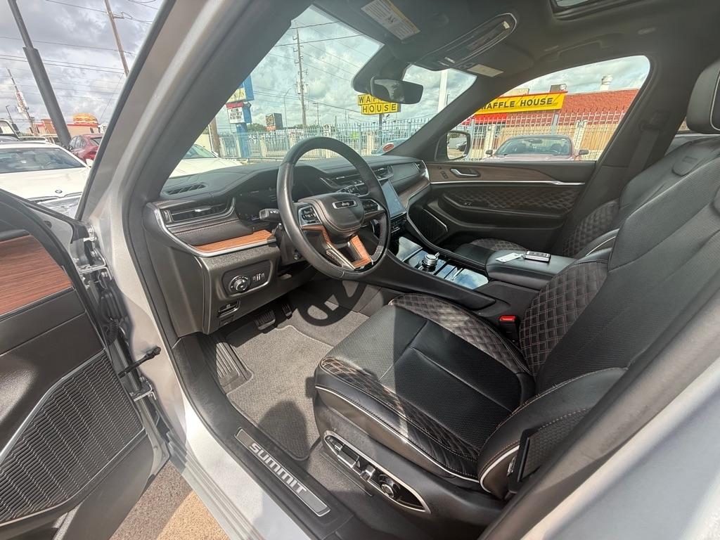 Jeep Grand Cherokee Summit 4WD 2025