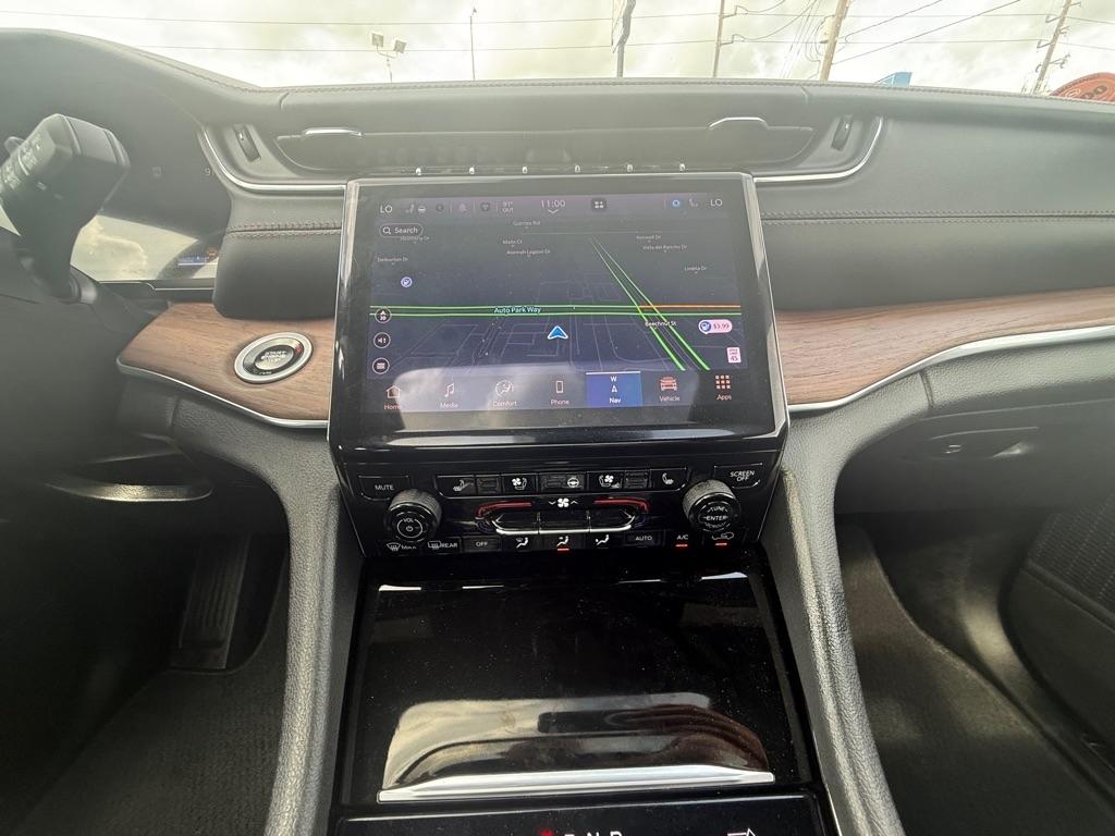 Jeep Grand Cherokee Summit 4WD 2025