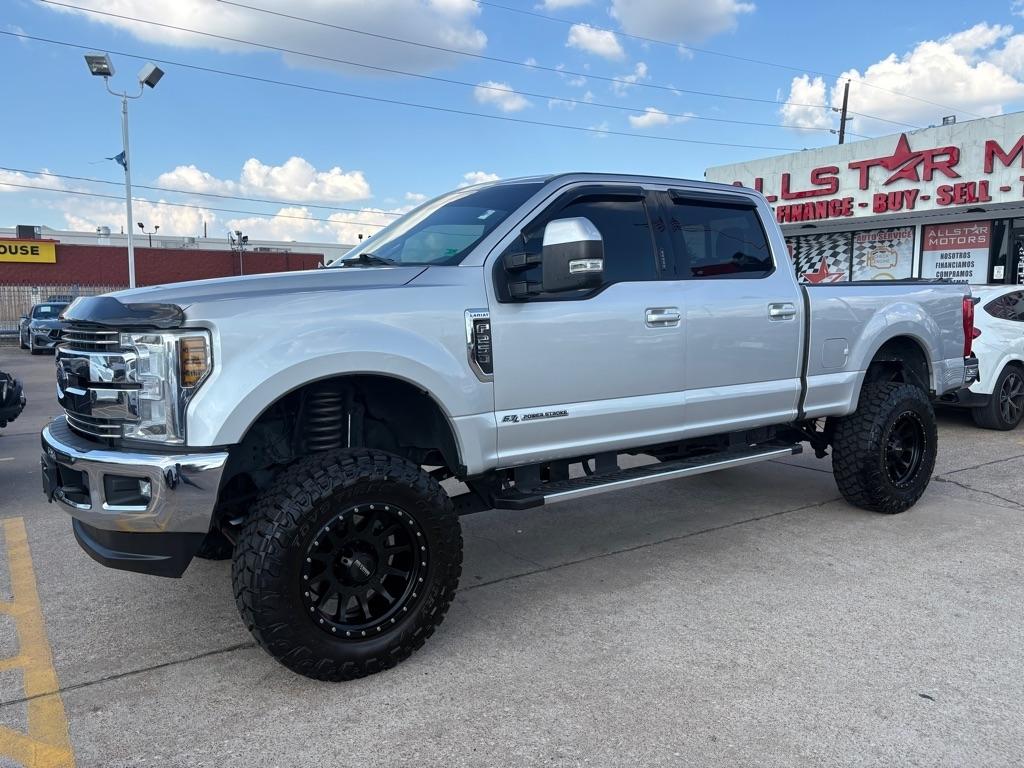 Ford F-250 SD Lariat Crew Cab 4WD 2018