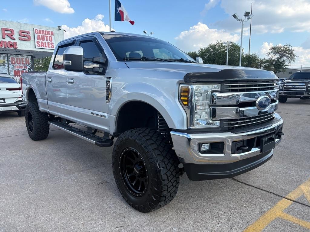 Ford F-250 SD Lariat Crew Cab 4WD 2018