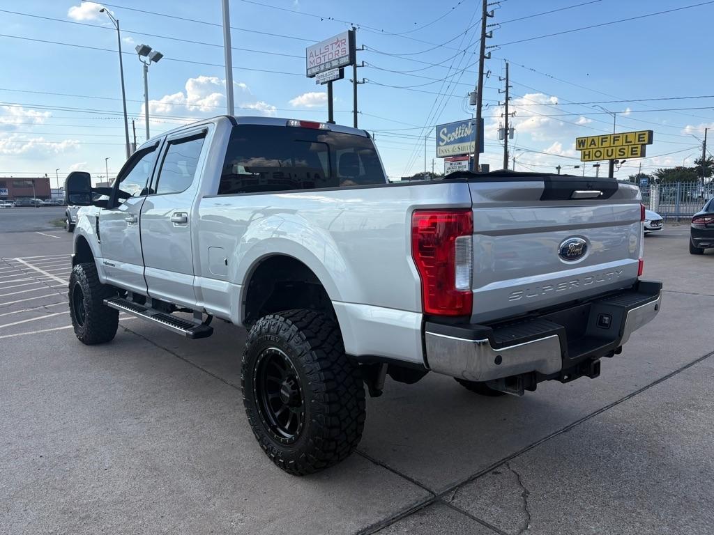 Ford F-250 SD Lariat Crew Cab 4WD 2018