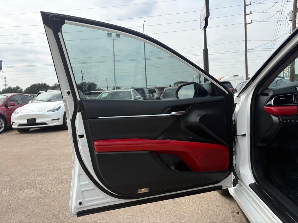Toyota Camry XSE V6 2019