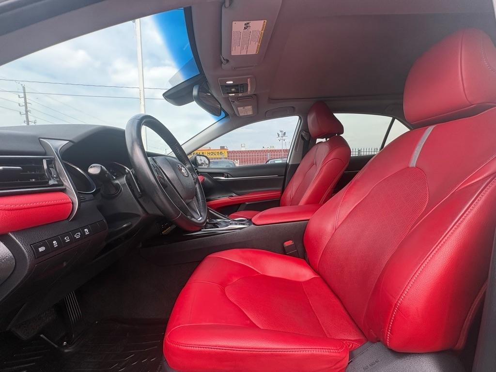 Toyota Camry XSE V6 2019
