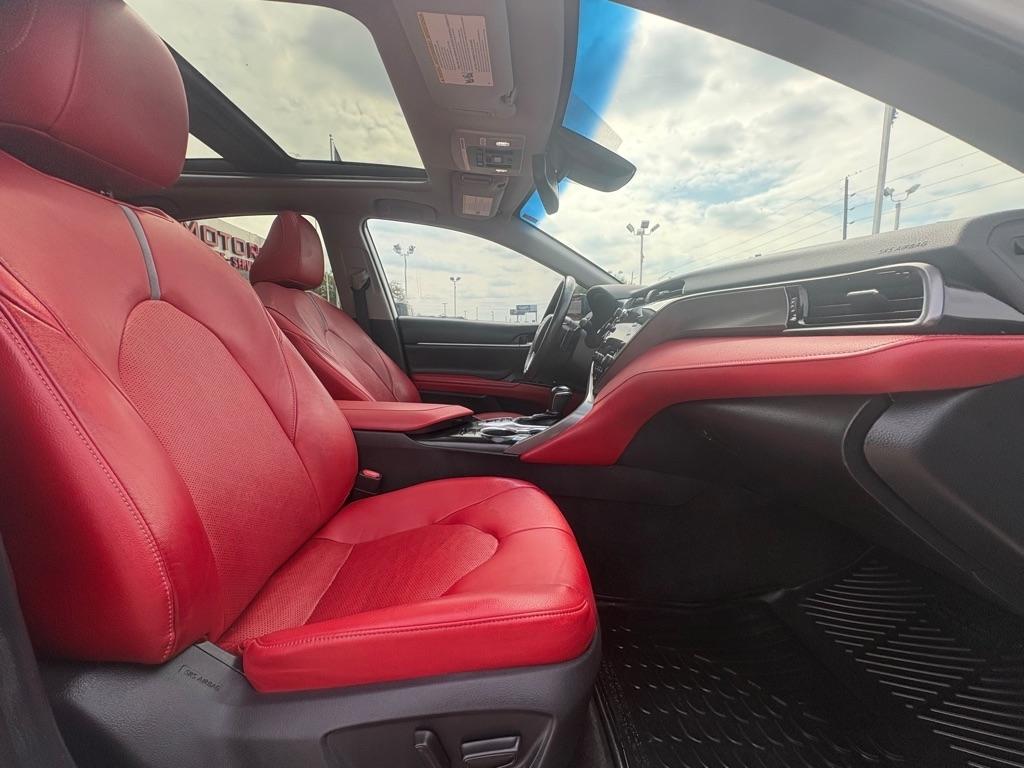 Toyota Camry XSE V6 2019