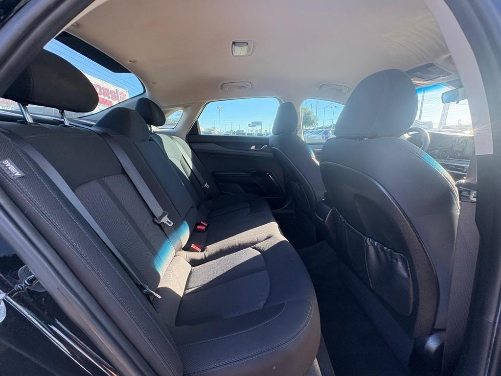 Kia K5 LXS 2021