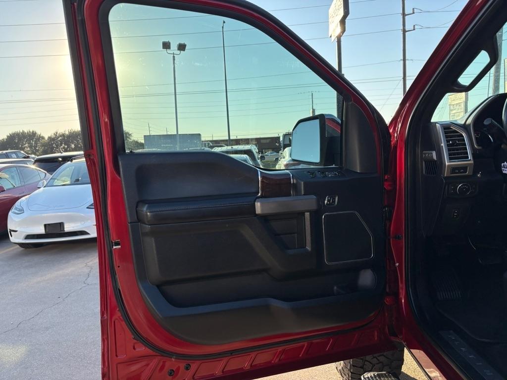 Ford F-150 Platinum SuperCrew 6.5-ft. Bed 4WD 2016