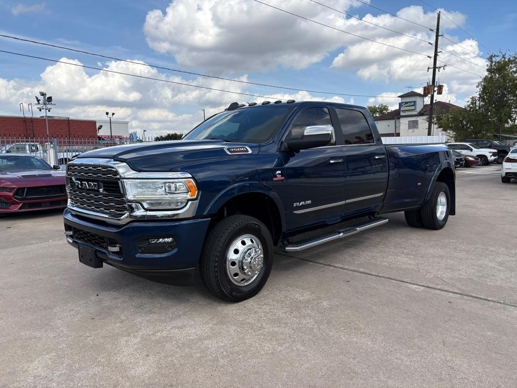RAM 3500 Limited 4x4 Crew Cab 8' Box 2021