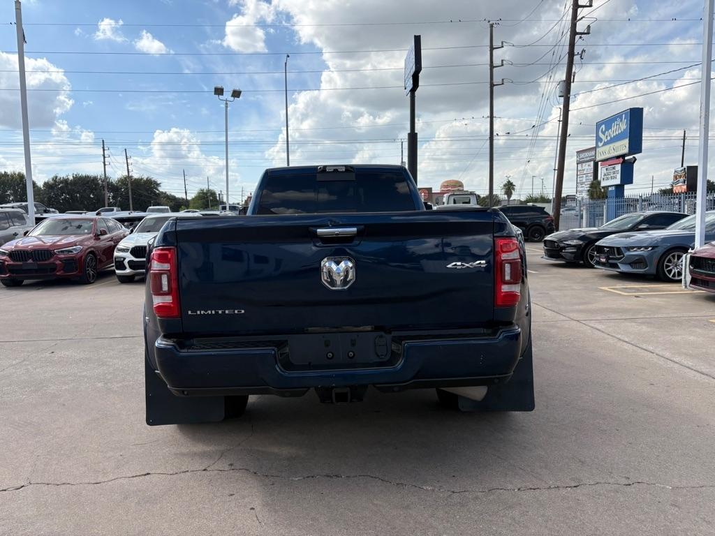 RAM 3500 Limited 4x4 Crew Cab 8' Box 2021