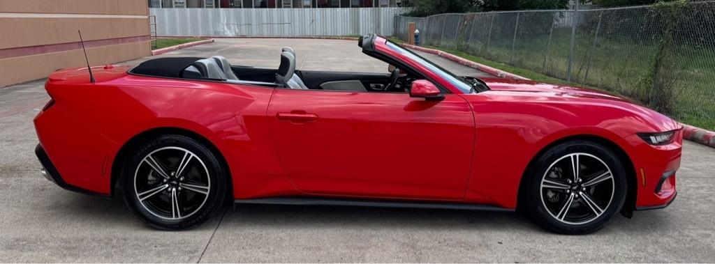 Ford Mustang EcoBoost Premium Convertible 2024