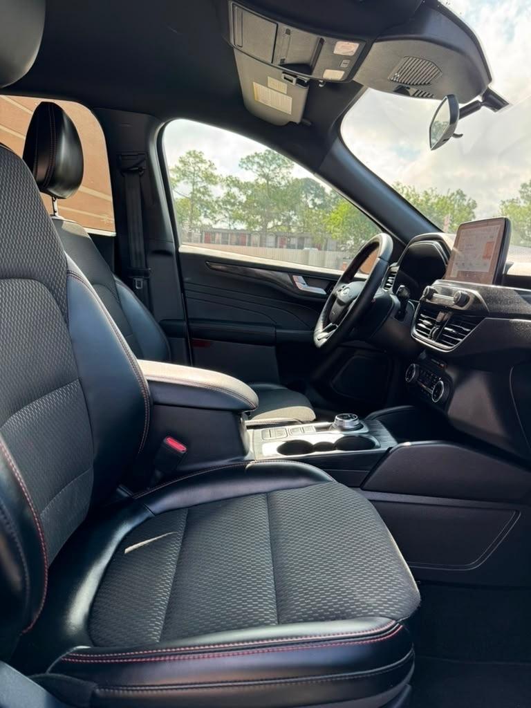 Ford Escape ST-Line Select AWD 2025