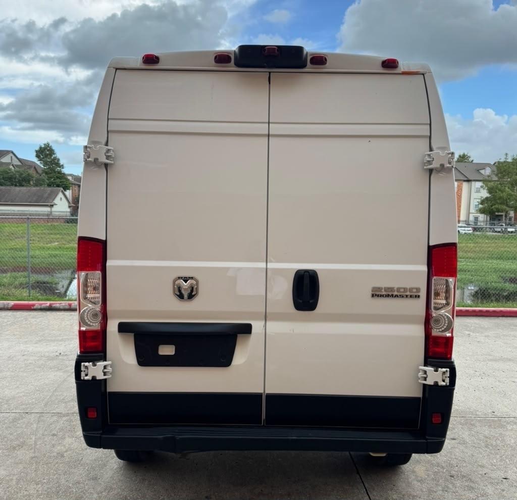 RAM Promaster 2500 High Roof 136-in. WB 2025