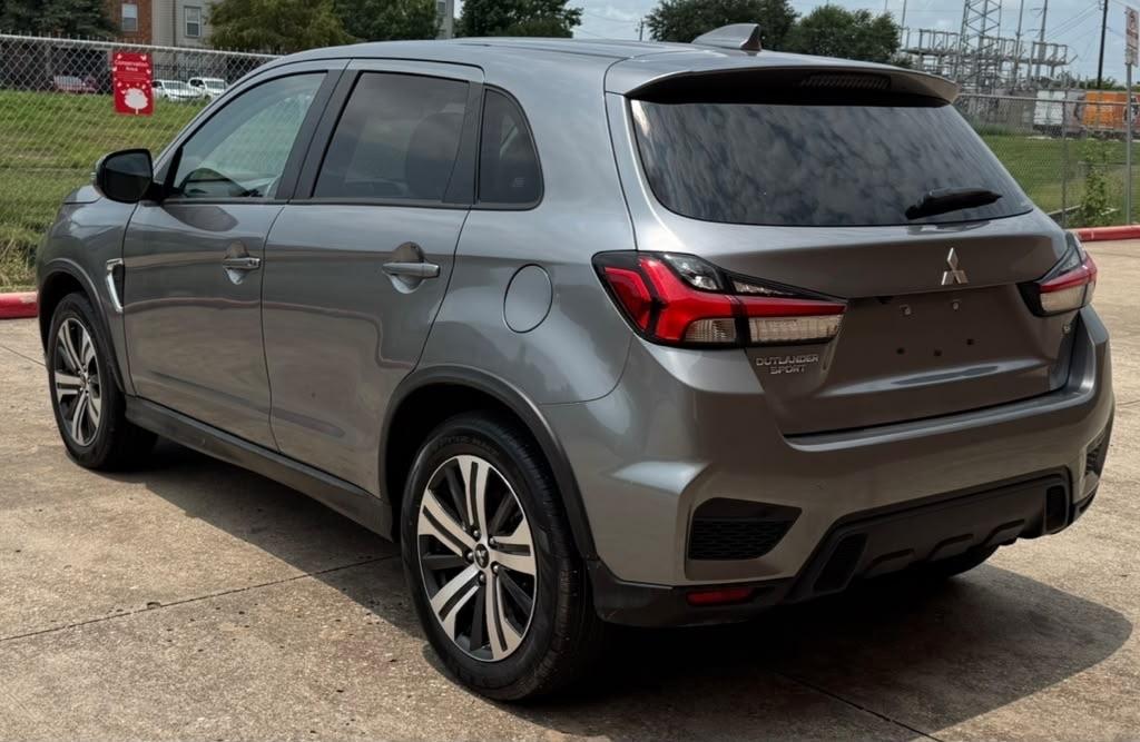Mitsubishi Outlander Sport 2.0 ES 4WD 2025