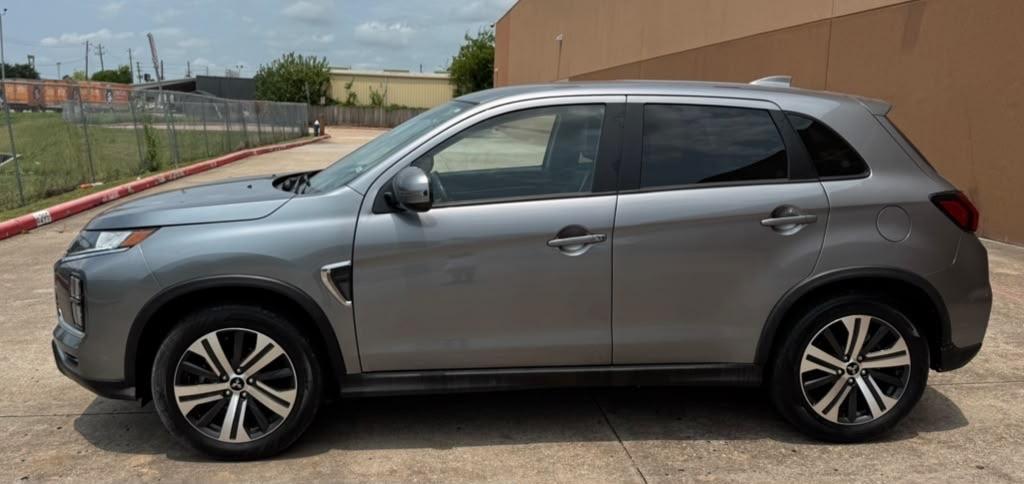 Mitsubishi Outlander Sport 2.0 ES 4WD 2025
