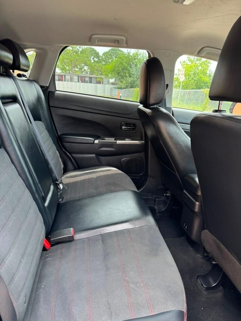 Mitsubishi Outlander Sport 2.0 ES 4WD 2025