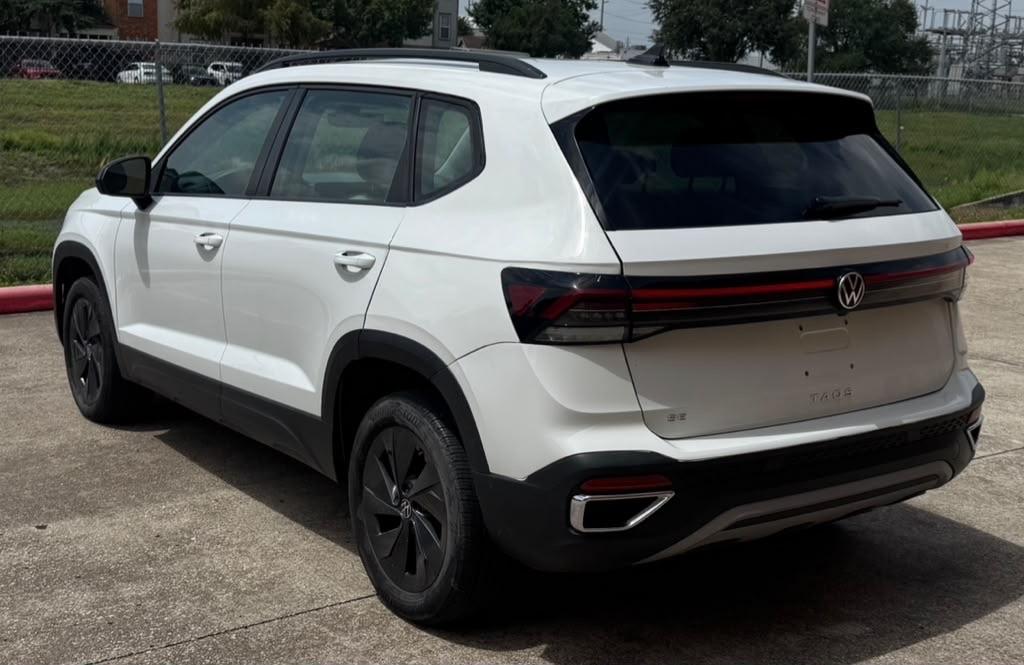 Volkswagen Taos S 2025