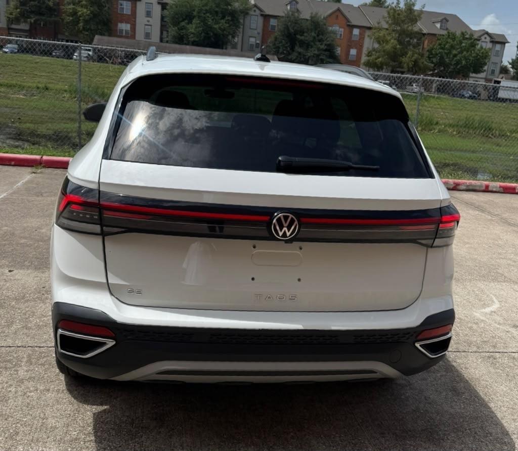 Volkswagen Taos S 2025
