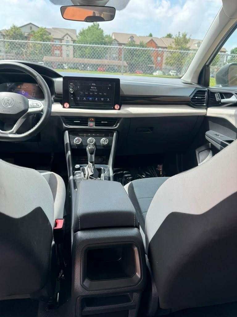 Volkswagen Taos S 2025