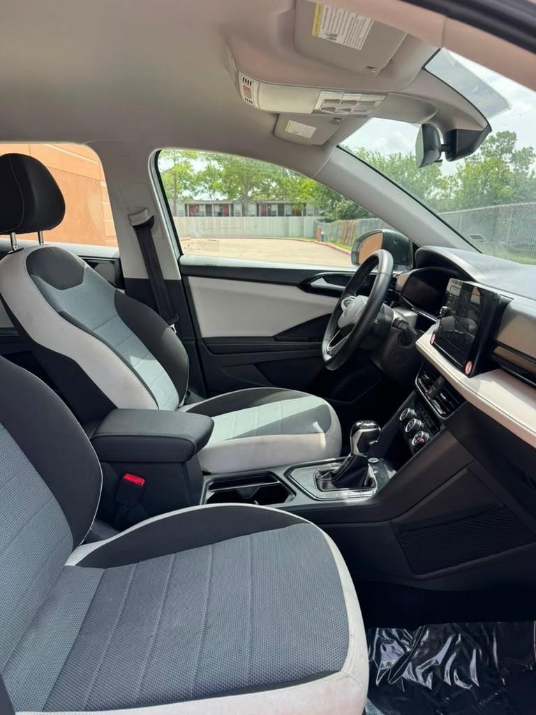 Volkswagen Taos S 2025