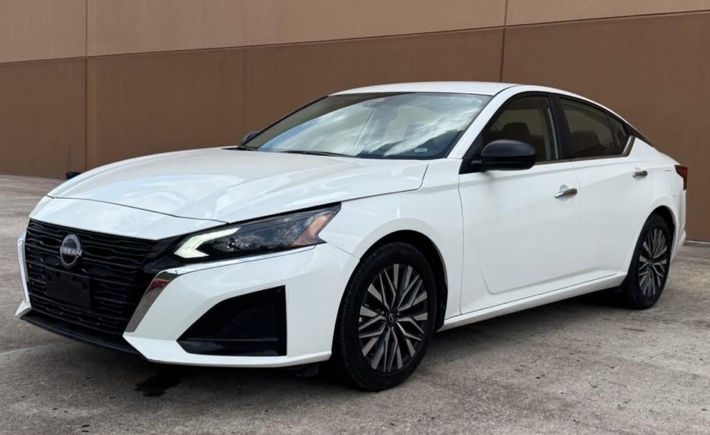 Nissan Altima 2.5 SV 2025