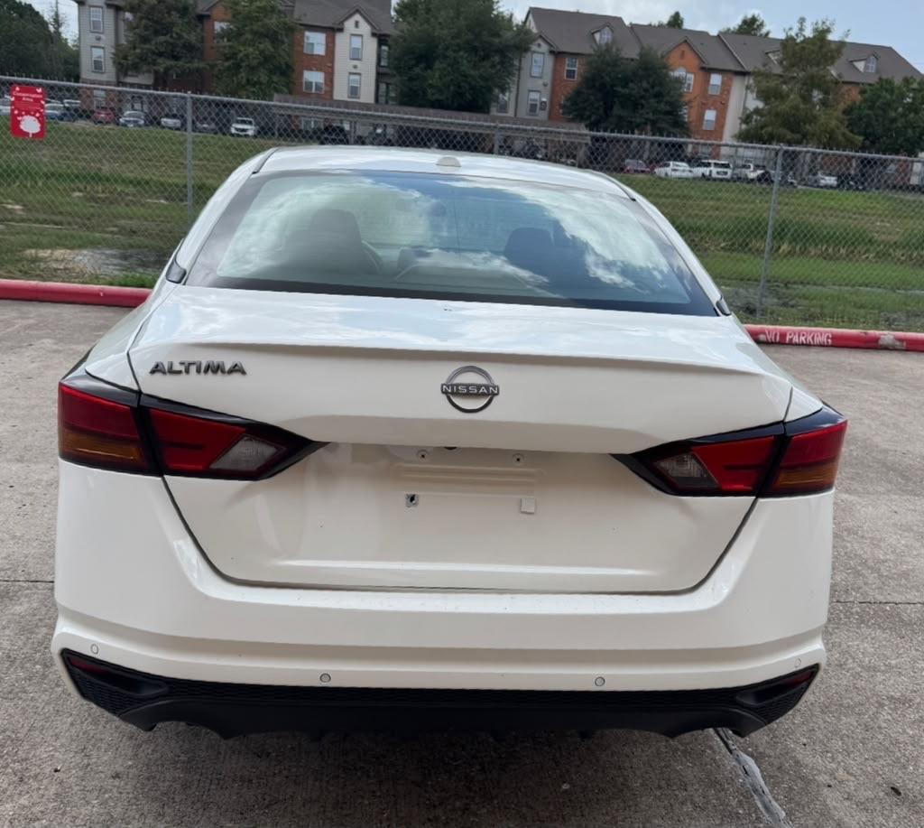Nissan Altima 2.5 SV 2025