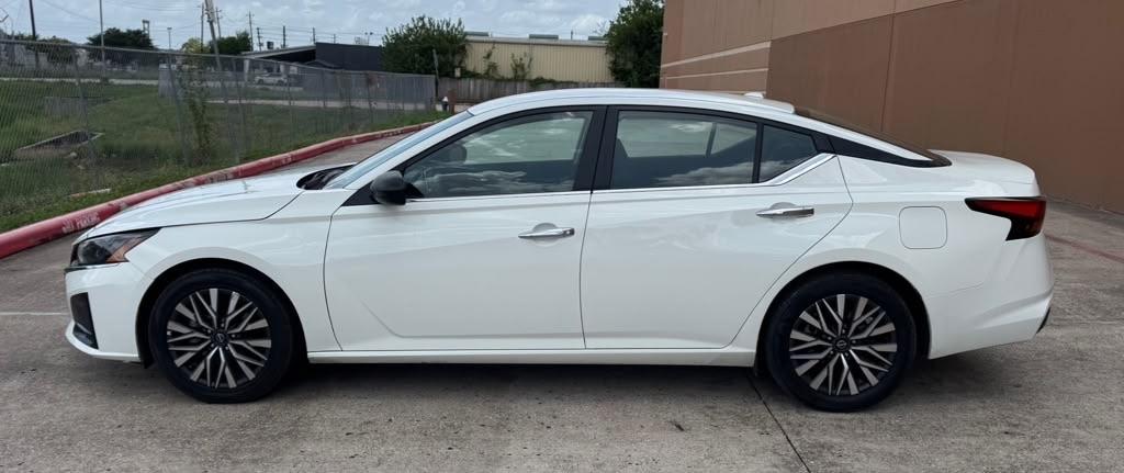 Nissan Altima 2.5 SV 2025