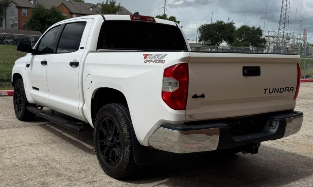 Toyota Tundra SR5 5.7L V8 CrewMax 4WD 2020