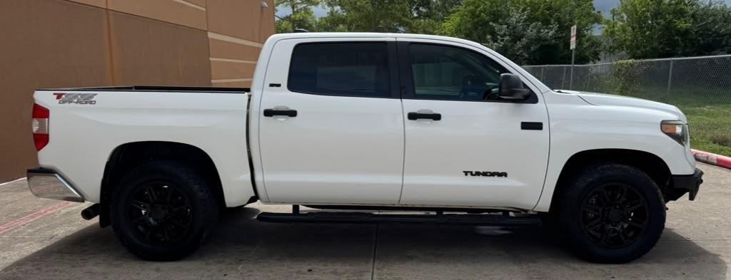 Toyota Tundra SR5 5.7L V8 CrewMax 4WD 2020