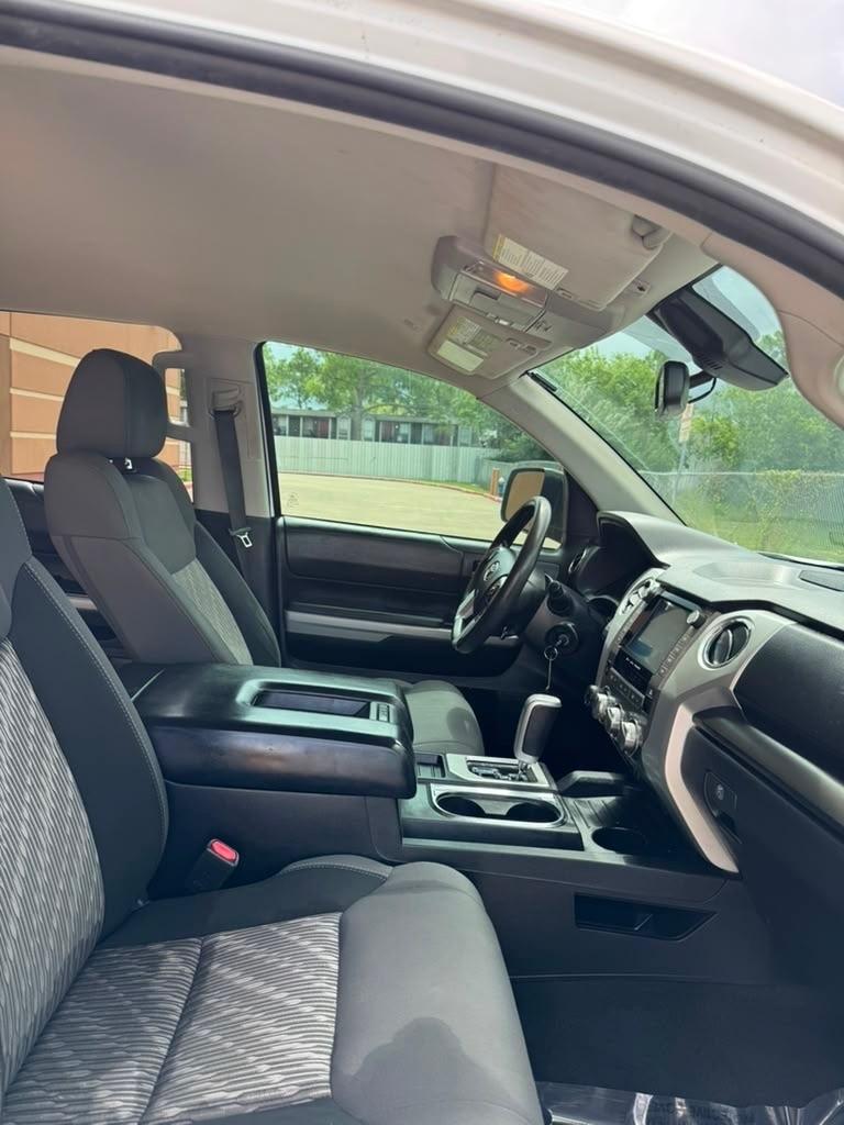 Toyota Tundra SR5 5.7L V8 CrewMax 4WD 2020