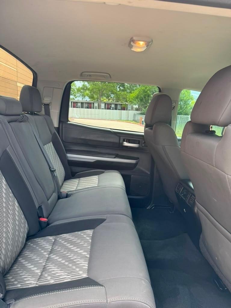 Toyota Tundra SR5 5.7L V8 CrewMax 4WD 2020