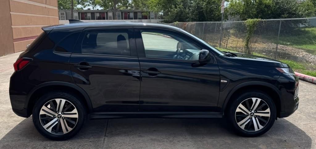 Mitsubishi Outlander Sport 2.0 ES 4WD 2025