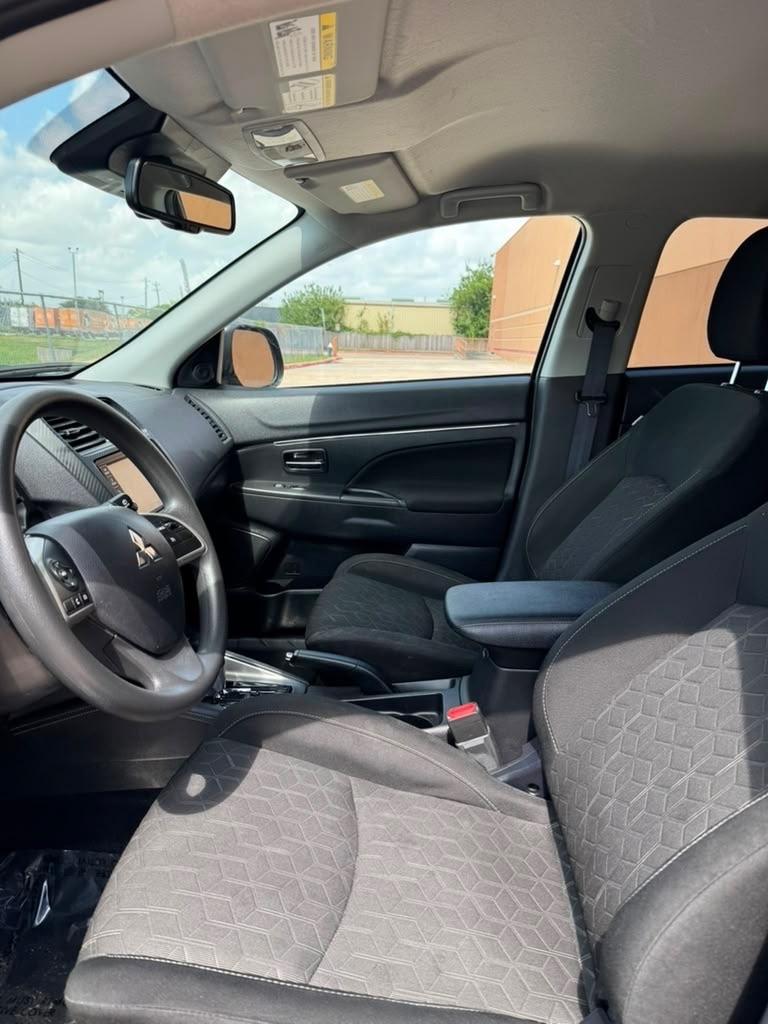 Mitsubishi Outlander Sport 2.0 ES 4WD 2025