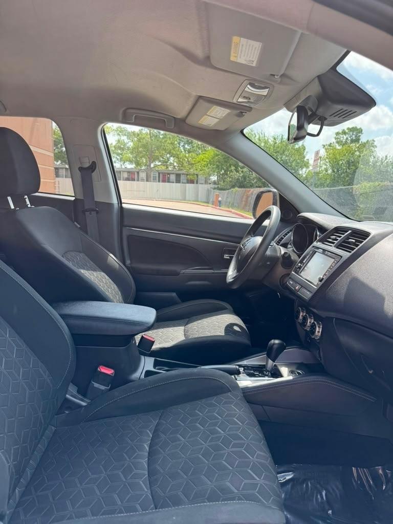 Mitsubishi Outlander Sport 2.0 ES 4WD 2025