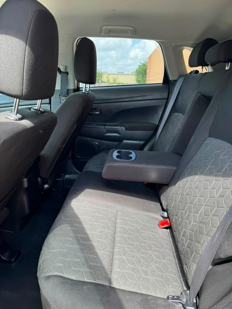 Mitsubishi Outlander Sport 2.0 ES 4WD 2025