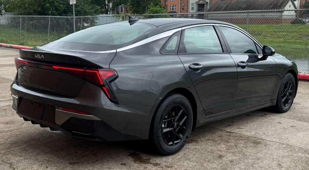 Kia K5 LXS 2026