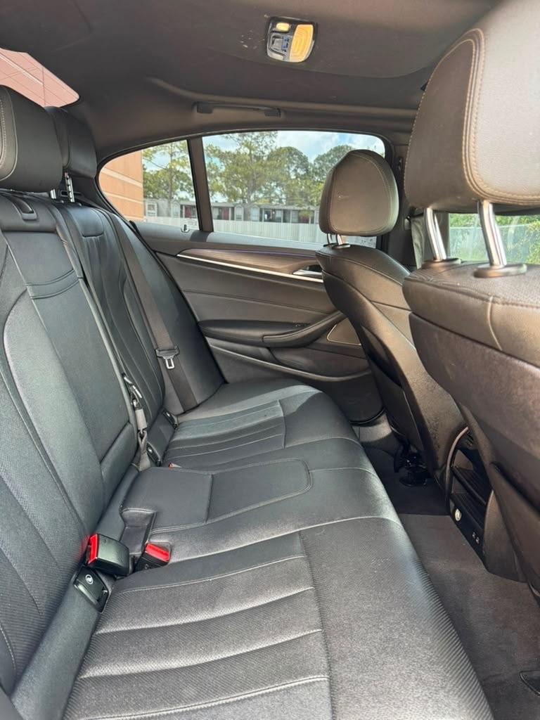 BMW 5-Series 530i 2022