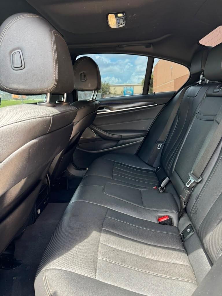 BMW 5-Series 530i 2022