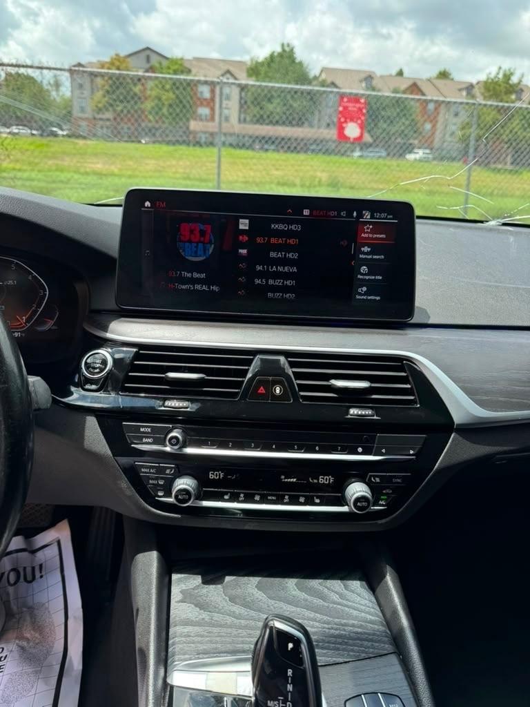BMW 5-Series 530i 2022