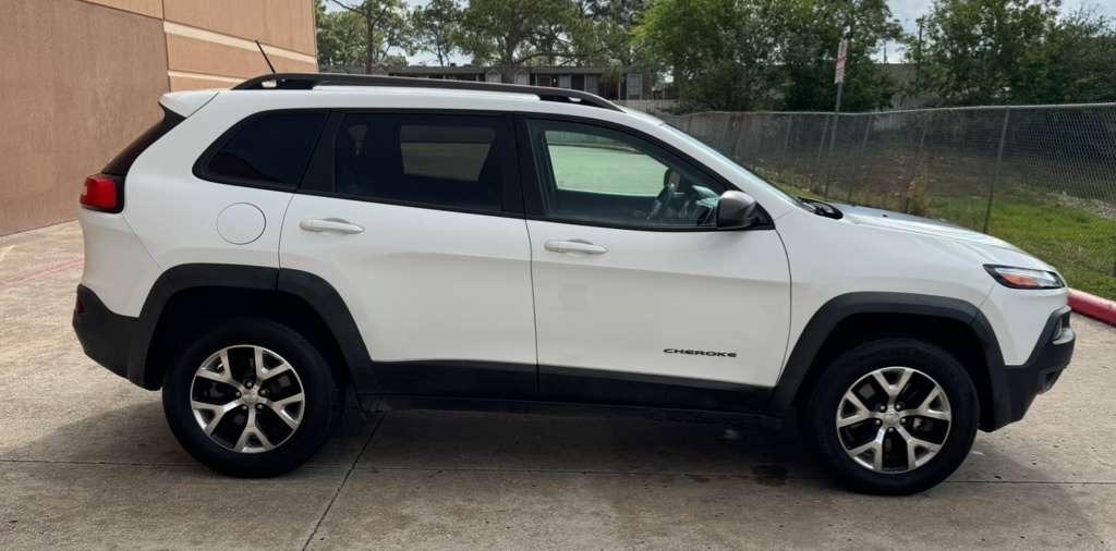 Jeep Cherokee 4WD 4dr Trailhawk 2015