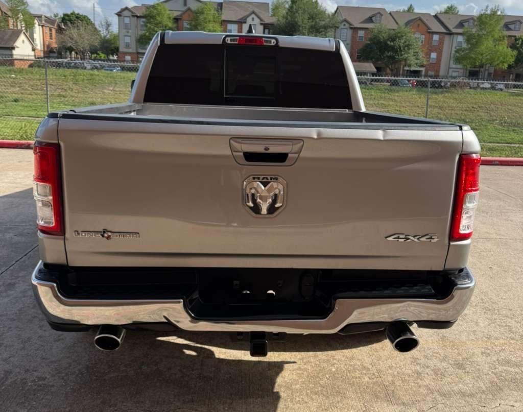 RAM 1500 Lone Star 4x4 Crew Cab 5'7" Box 2022