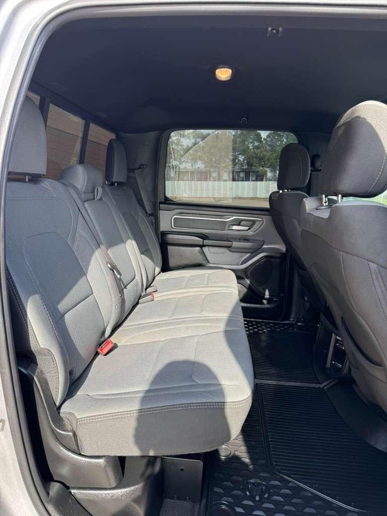 RAM 1500 Lone Star 4x4 Crew Cab 5'7" Box 2022