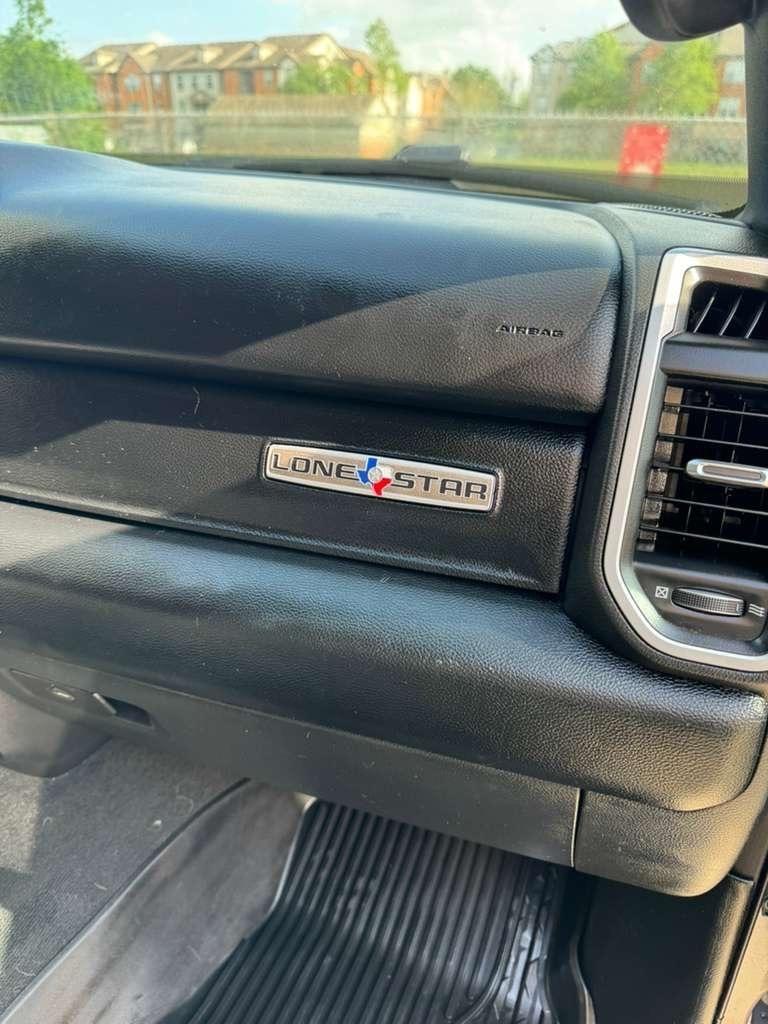 RAM 1500 Lone Star 4x4 Crew Cab 5'7" Box 2022