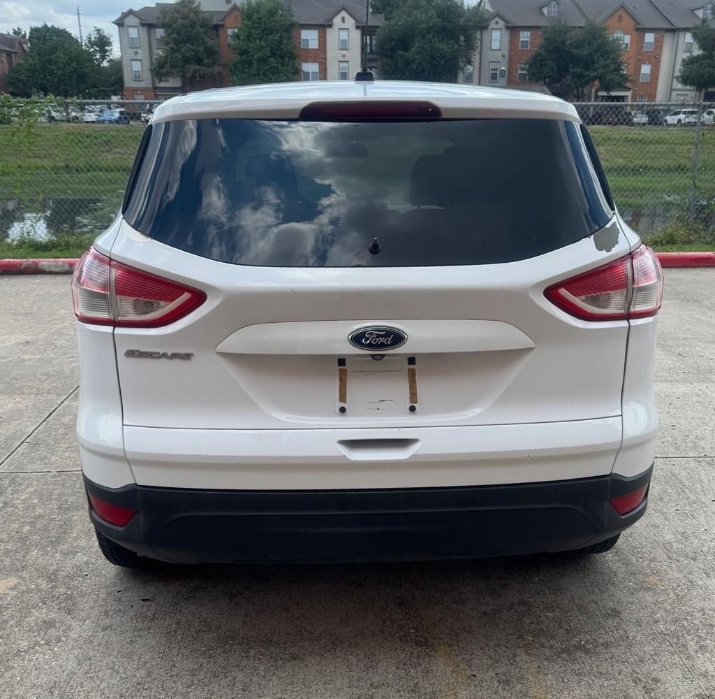 Ford Escape FWD 4dr S 2014