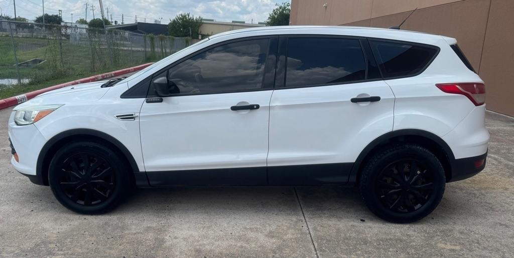 Ford Escape FWD 4dr S 2014
