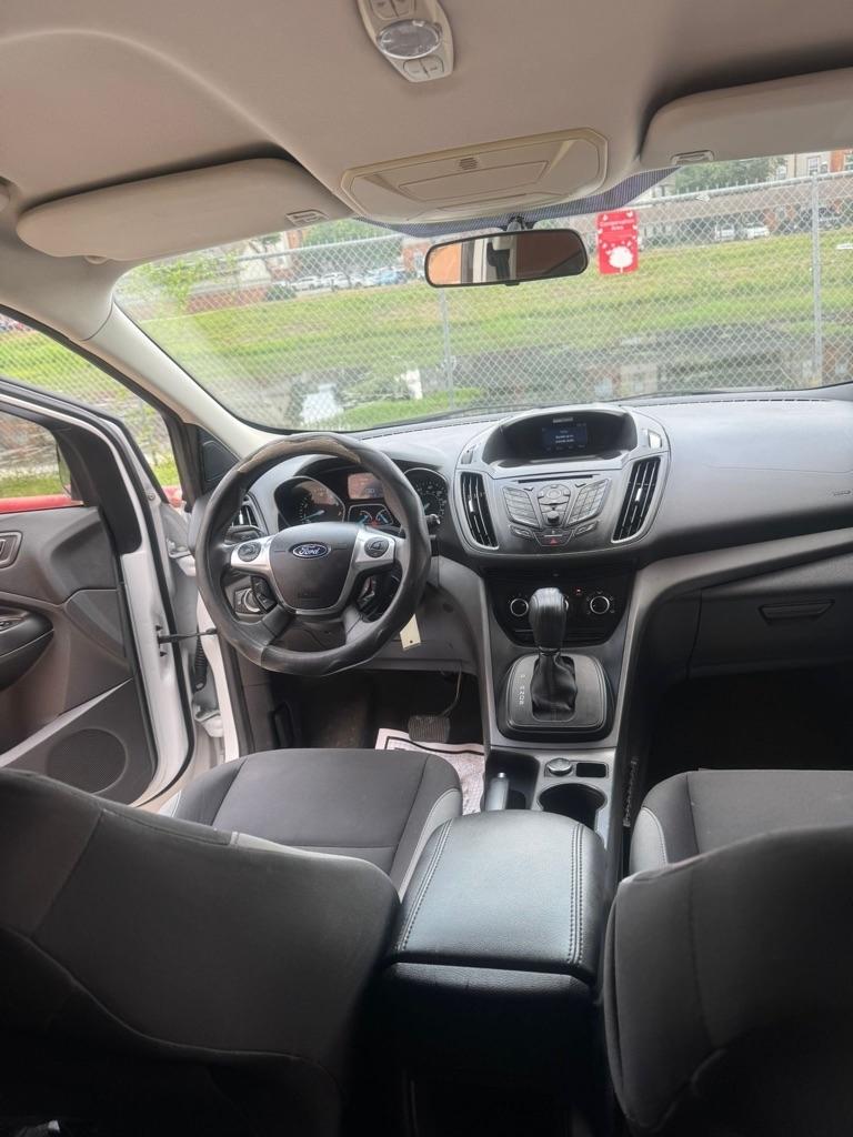Ford Escape FWD 4dr S 2014