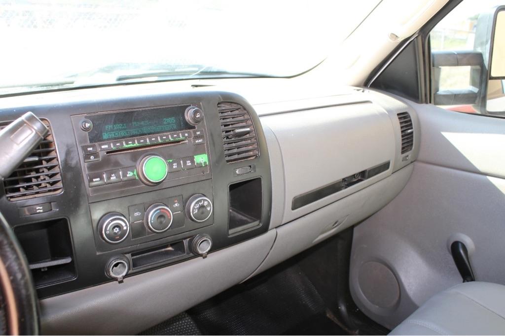 Chevrolet Silverado 3500HD 4WD Crew Cab 167" SRW Work Truck 2009