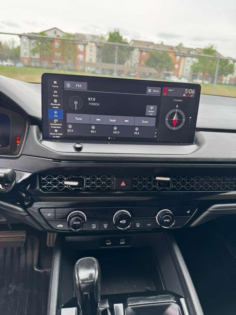 Honda Accord Hybrid Sport-L Sedan 2023