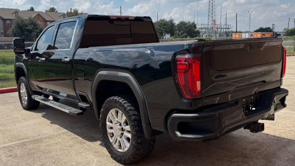GMC Sierra 2500HD 4WD Crew Cab 159" Denali 2022
